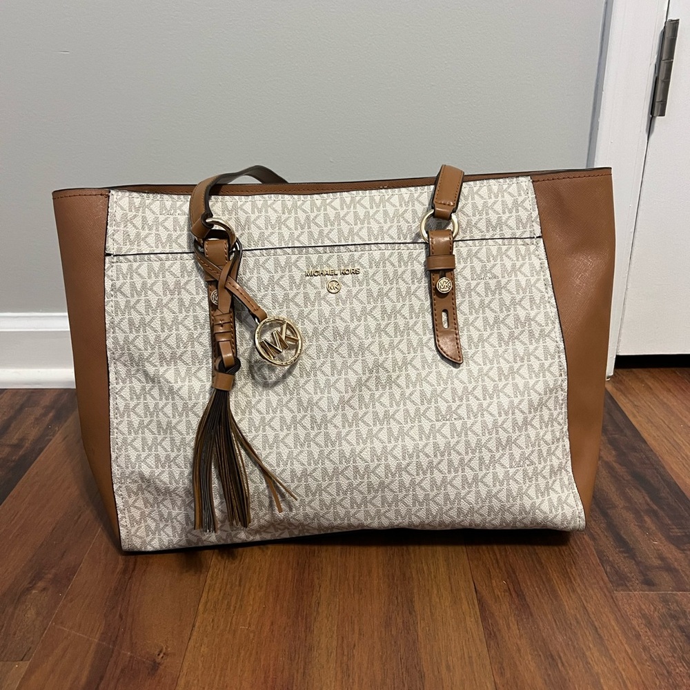 Michael Kors Tan and Cream Signature Tote